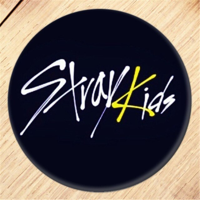 Free Shipping Kpop Stray Kids Brooch Pin Badges For Clothes Backpack Decoration Jewelry