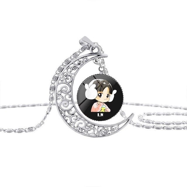 Hot sale Kpop Stray Kids kawaii cartoon Necklace Moon Crystal HD photo pendant cute stray kids kpop necklace Alloy No rust
