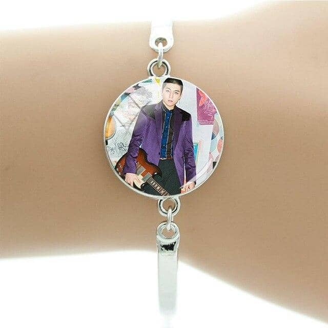 Kpop Newest 2019 Trendy Day6 Bracelet Glass Cabochon Dome Sungjin YoungK Wonpil Dowoon Photo Bracelet Chain Bangle DAY14 that you'll fall in love with. At an affordable price at KPOPSHOP, We sell a variety of 2019 Trendy Day6 Bracelet Glass Cabochon Dome Sungjin YoungK Wonpil Dowoon Photo Bracelet Chain Bangle DAY14 with Free Shipping.