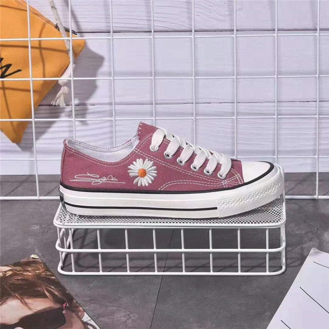KPOP G-Dragon Embroidery Daisy Canvas Shoes