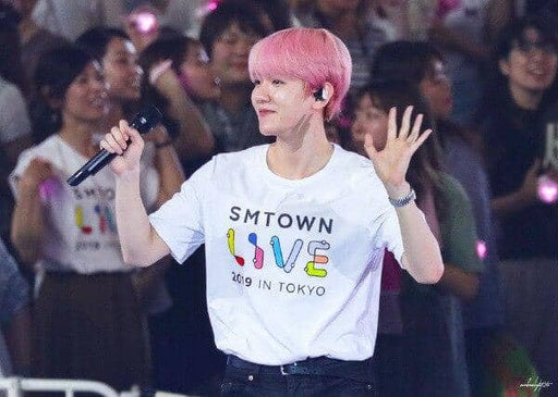 Kpop Newest NCT surrounding EXO short-sleeved SMTOWN LIVE IN TOKYO concert in conjunction with the clothing section T-shirt men and women that you'll fall in love with. At an affordable price at KPOPSHOP, We sell a variety of NCT surrounding EXO short-sleeved SMTOWN LIVE IN TOKYO concert in conjunction with the clothing section T-shirt men and women with Free Shipping.